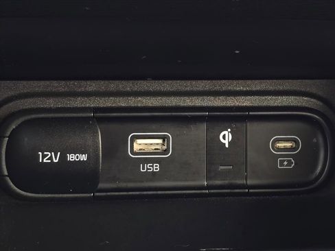 Used 2023 Kia Sportage EX image 23