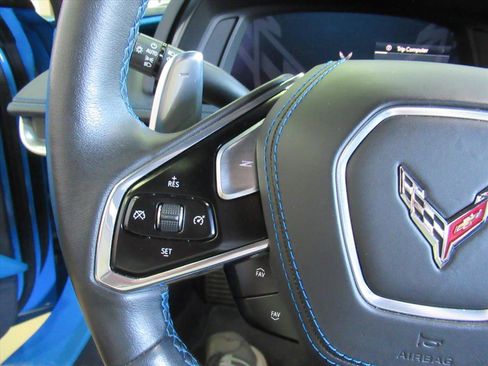 Used 2022 Chevrolet Corvette Stingray Premium Cpe w/ Z51 Performance Package image 16