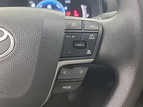Used 2026 Toyota Camry LE FWD image 30