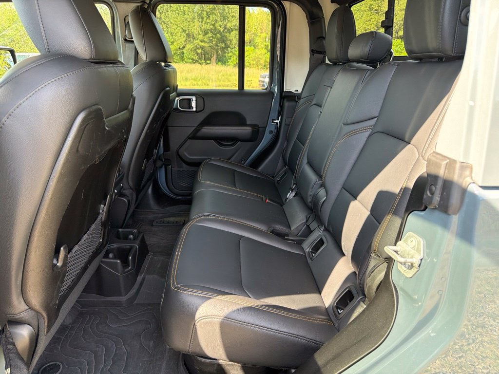 Used 2024 Jeep Gladiator Sport AWD/4WD image 33