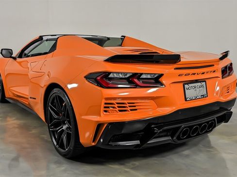 Used 2023 Chevrolet Corvette Z06 w/ Battery Protection Package RWD image 8