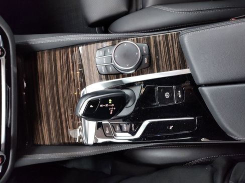 Certified 2023 BMW 530i xDrive w/ M Sport Package image 17