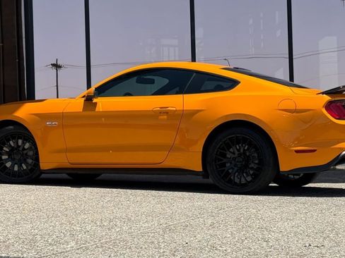 Used 2018 Ford Mustang GT RWD image 6