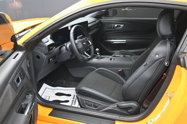 Used 2026 Ford Mustang GT w/ Mustang Nite Pony Package RWD image 5