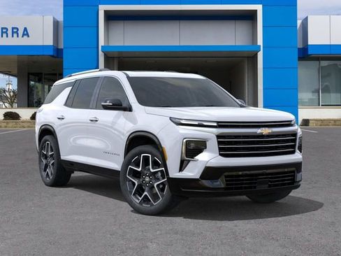 New 2026 Chevrolet Traverse High Country w/ LPO, Floor Liner Package AWD/4WD image 7