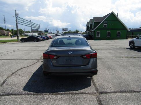 Used 2020 Nissan Altima 2.5 S FWD image 6