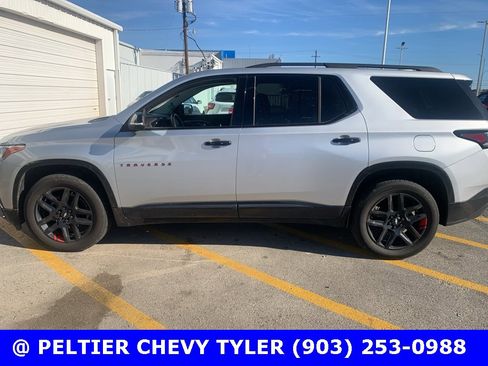 Used 2021 Chevrolet Traverse Premier w/ Redline Edition image 3