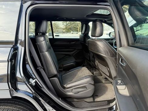 Certified 2024 Jeep Grand Cherokee L Altitude image 31