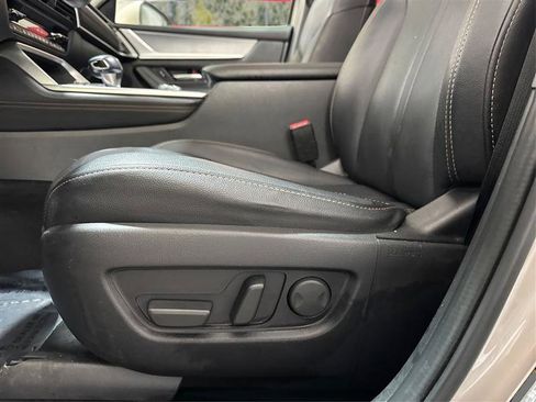 Used 2024 MAZDA CX-90 3.3 Turbo w/ Preferred Plus image 17