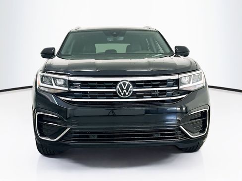 Used 2022 Volkswagen Atlas Cross Sport SEL R-Line w/ Cross Sport MDO Package AWD/4WD image 2