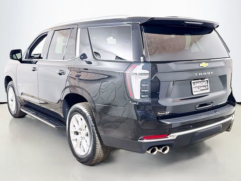 Used 2025 Chevrolet Tahoe Premier AWD/4WD image 6