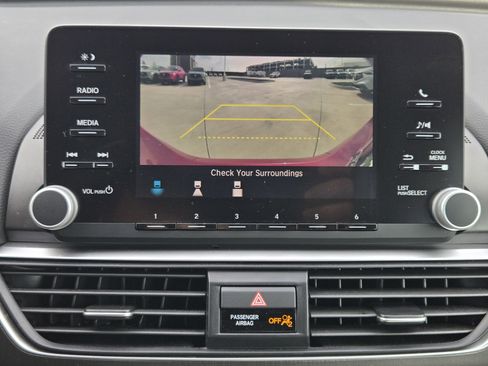 Used 2018 Honda Accord LX image 16
