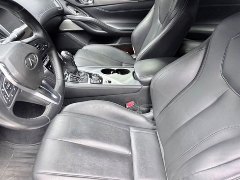 Used 2017 INFINITI Q60 3.0t w/ Premium Plus Package 3.0T AWD/4WD image 10
