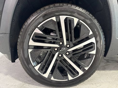 New 2027 Chevrolet Equinox RS w/ Safety and Technology Package AWD/4WD image 47