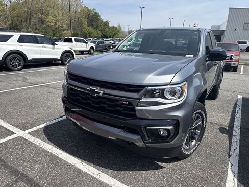 Used 2022 Chevrolet Colorado Z71 image 6