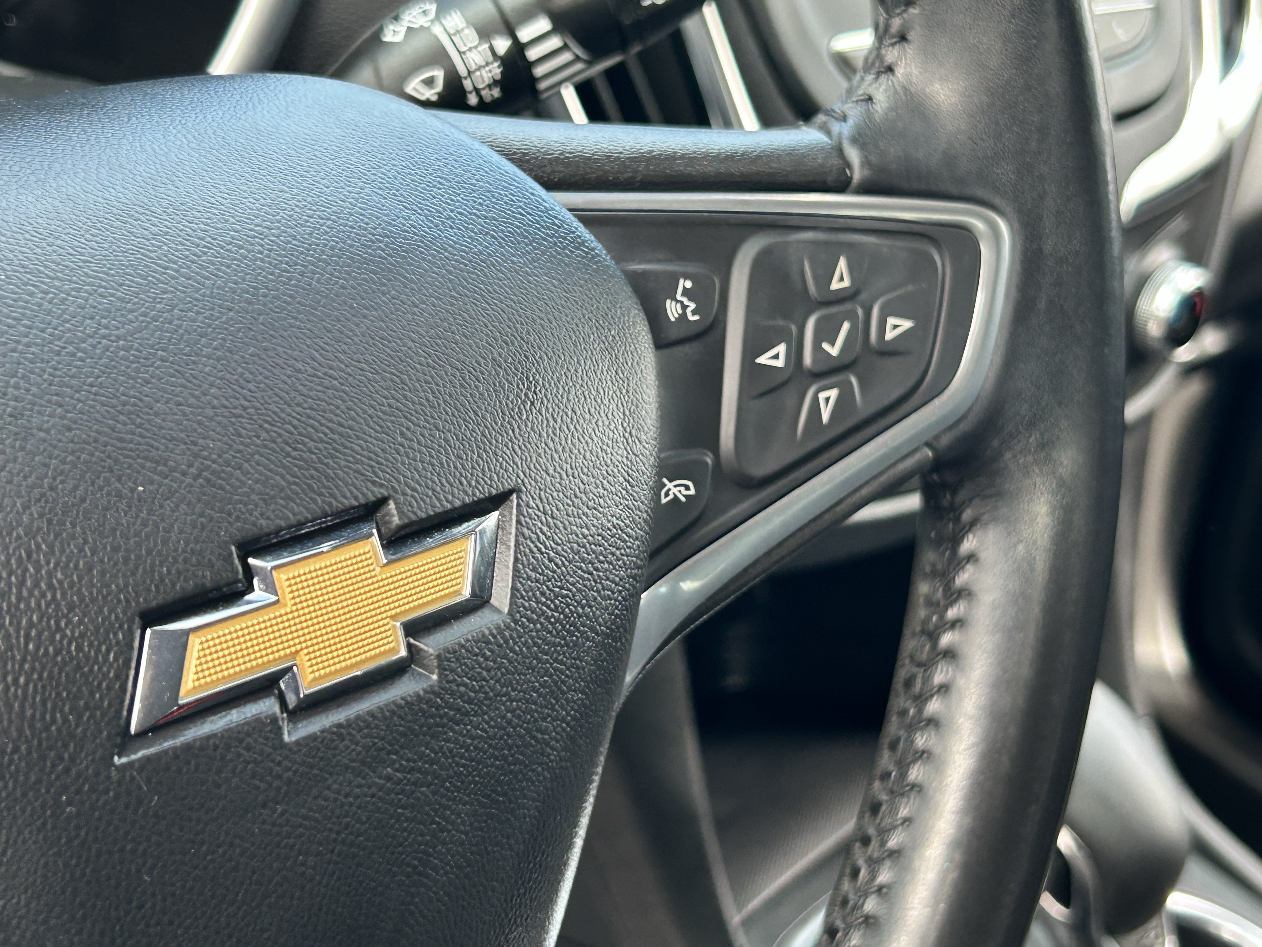 Used 2022 Chevrolet Equinox LT AWD/4WD image 29