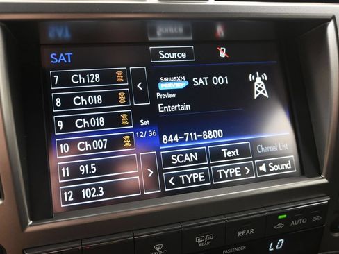 Used 2021 Lexus GX 460 Premium w/ Premium Package AWD/4WD image 19