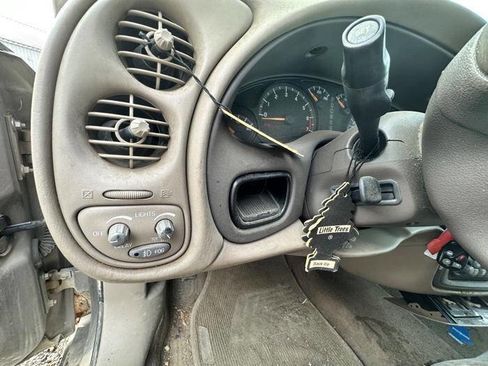 Used 2001 Pontiac Bonneville SE FWD image 35