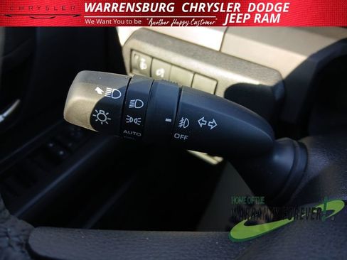 Used 2025 Toyota Tacoma SR5 image 16