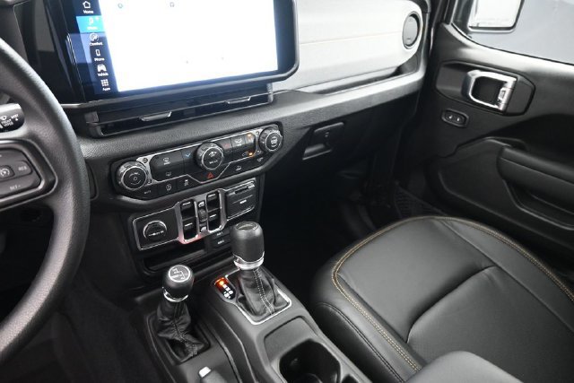 New 2026 Jeep Gladiator Sport AWD/4WD image 28