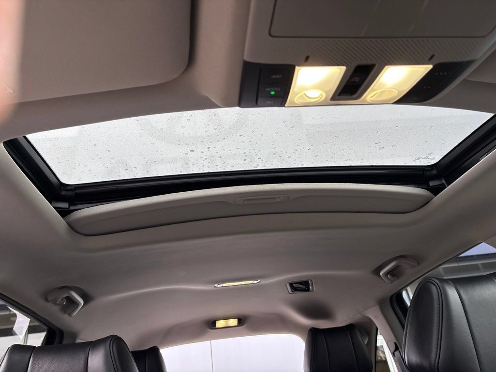 Used 2013 Acura MDX w/ Technology Package AWD/4WD image 29