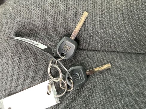 Used 2024 GMC Savana 2500 w/ Driver Convenience Package image 32