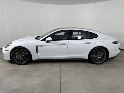 Certified 2023 Porsche Panamera 4 image 2