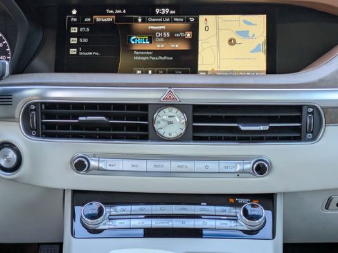 Used 2020 Genesis G90 3.3T Premium image 13