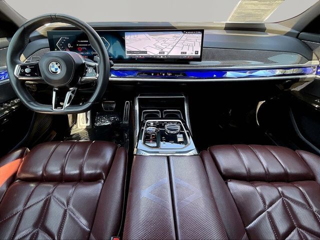 Used 2023 BMW 740i RWD image 9