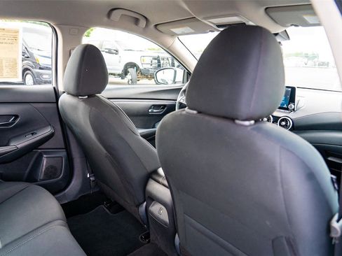 Used 2024 Nissan Sentra SV FWD image 21