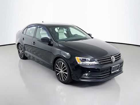 Used 2016 Volkswagen Jetta Sport FWD image 7