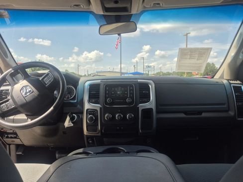 Used 2020 RAM 1500 Classic SLT RWD image 23