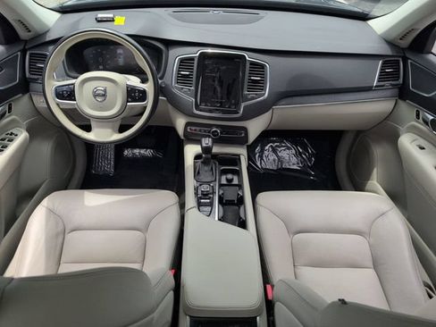 Used 2020 Volvo XC90 T6 Momentum w/ Protection Package Premier AWD/4WD image 23