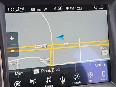 Used 2019 Maserati Levante GranLusso image 13