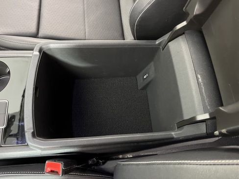 Used 2023 Volkswagen Atlas SE image 30