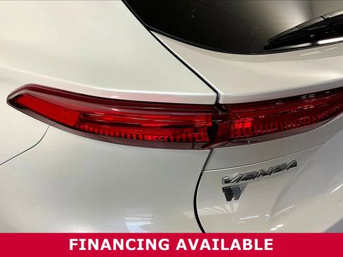 Used 2022 Toyota Venza LE AWD/4WD image 23