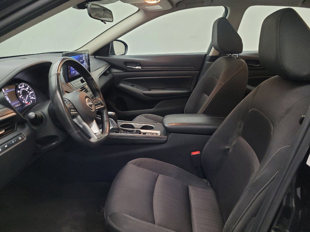 Used 2025 Nissan Altima 2.5 SV w/ SV Premium Package FWD image 17