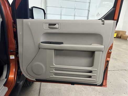 Used 2010 Honda Element EX image 27