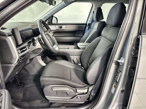 New 2026 Hyundai Santa Fe SE FWD image 13