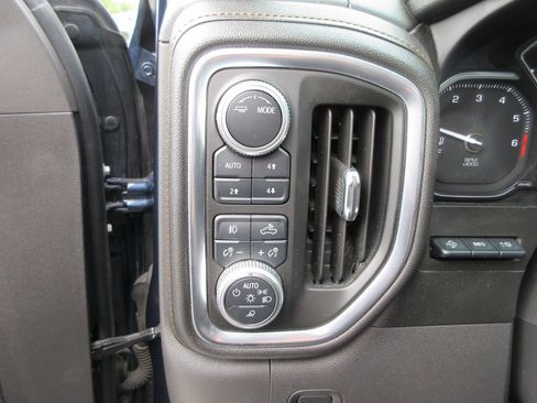 Certified 2020 GMC Sierra 1500 AT4 w/ AT4 Premium Package AWD/4WD image 28
