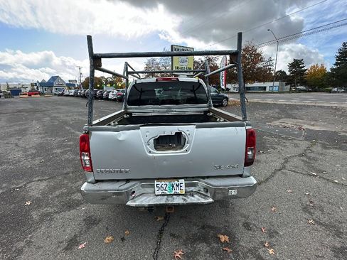 Used 2008 Nissan Frontier SE w/ Tow Hitch Pkg image 5