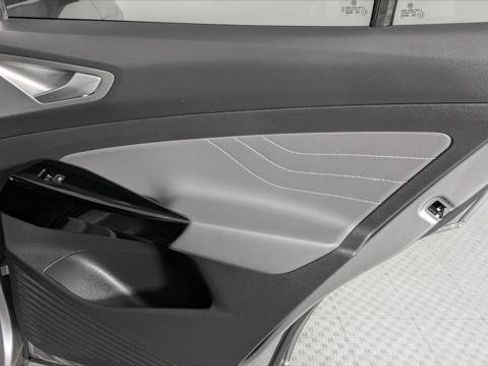 Used 2023 Volkswagen ID.4 S RWD image 19