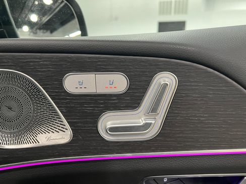 Used 2022 Mercedes-Benz GLE 350 4MATIC w/ AMG Line Exterior image 43