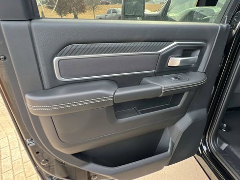 Used 2025 RAM 2500 Big Horn w/ Bed Convenience Group image 22