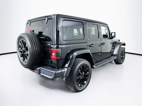 Used 2023 Jeep Wrangler Unlimited Sahara w/ Cold Weather Group AWD/4WD image 9
