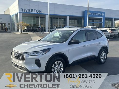 Used 2025 Ford Escape Active image 1