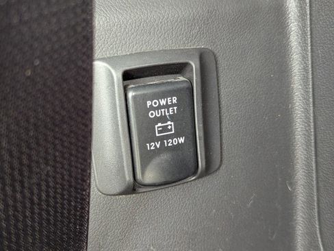 Used 2019 Mitsubishi Outlander SEL image 30