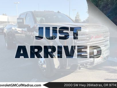 Used 2024 GMC Sierra 3500 SLE w/ SLE Convenience Package