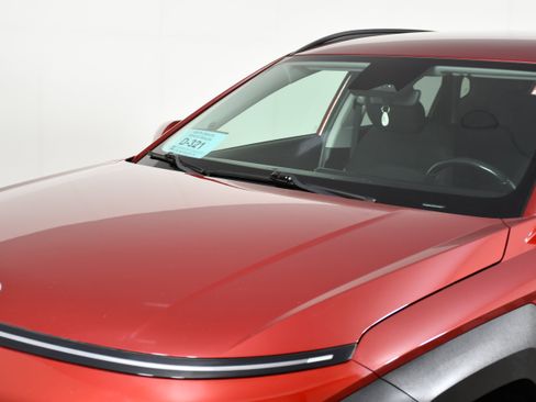 Used 2024 Hyundai Kona SEL AWD/4WD image 12