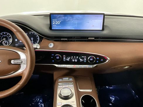 Used 2023 Genesis GV70 2.5T w/ Advanced Package image 12